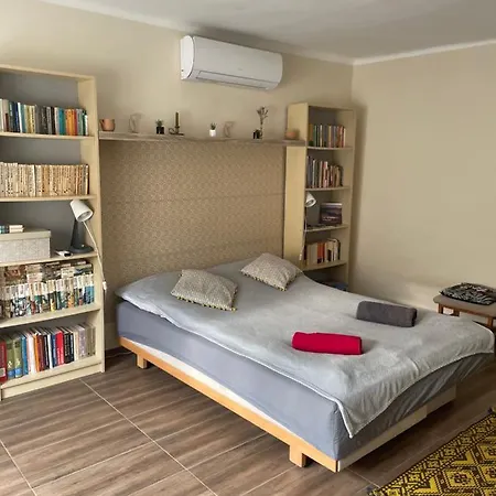 Bor-Tura Apartman Badacsonytördemic