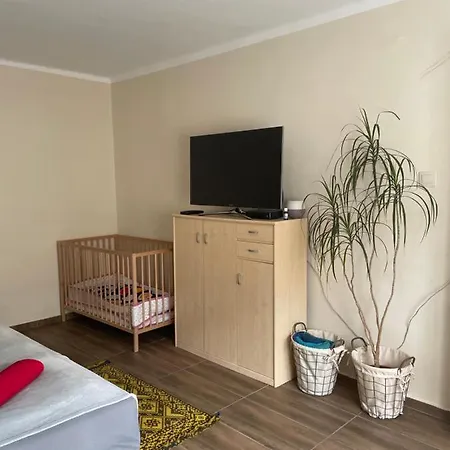 Keresztes Lak Apartment *